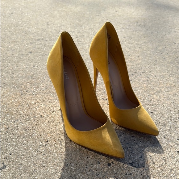Elegant Yellow Stiletto Heels - Picture 9 of 10